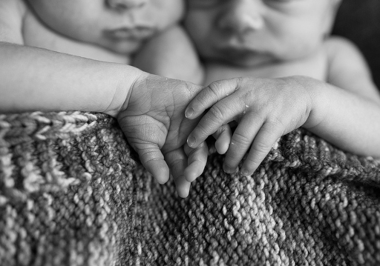 OregonNewbornTwinsPhotographer7