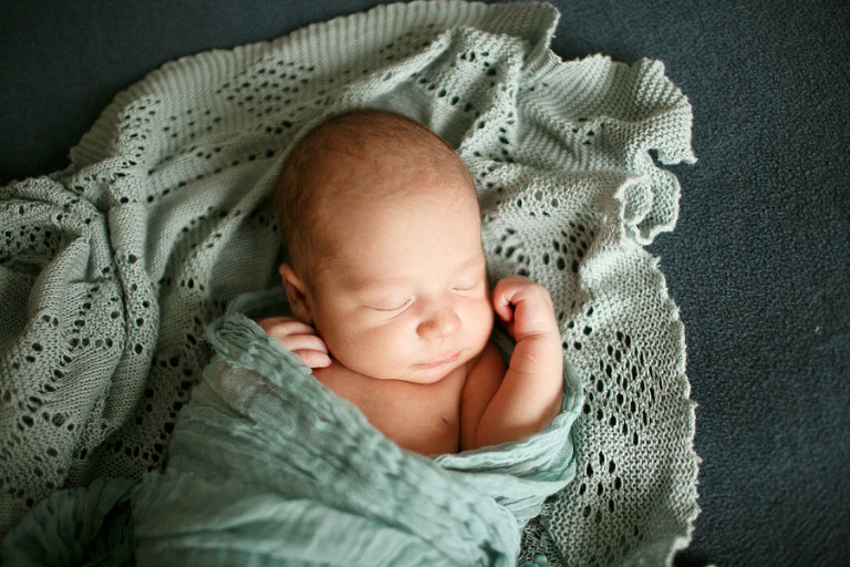 039-portlandoregonnewbornphotographer