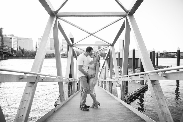 027-PortlandOregonMaternityPhotographer